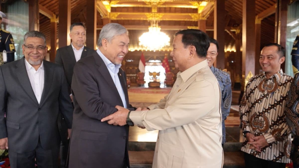 Prabowo Sambut Bantuan Malaysia untuk Tangani Karhutla di Kalimantan